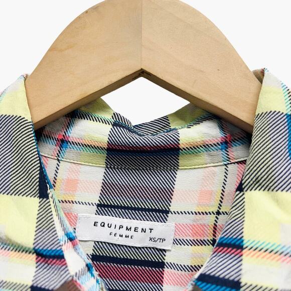 Equipment Contrast Signature Handbook Plaid Silk‎ Blouse - Picture 4 of 8